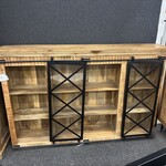 Vitrinekast Peter Mango